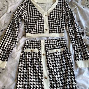 Skirt and top  size small  . No tag and never been worn